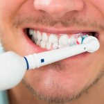 электрическая щетка для чистки зубов