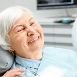льготное протезирование зубов для пенсионеров