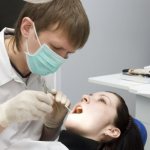 Насколько болезненный процесс снятия коронки с зуба
