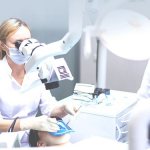 Возможности при лечении зубов под микроскопом